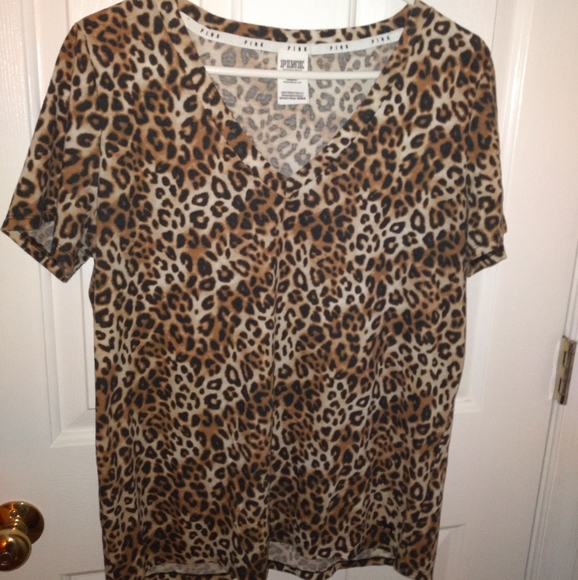 PINK Victoria's Secret Tops - VS Pink leopard print tee shirt